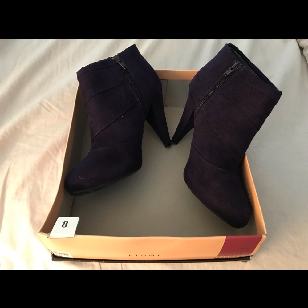 Shoe boots